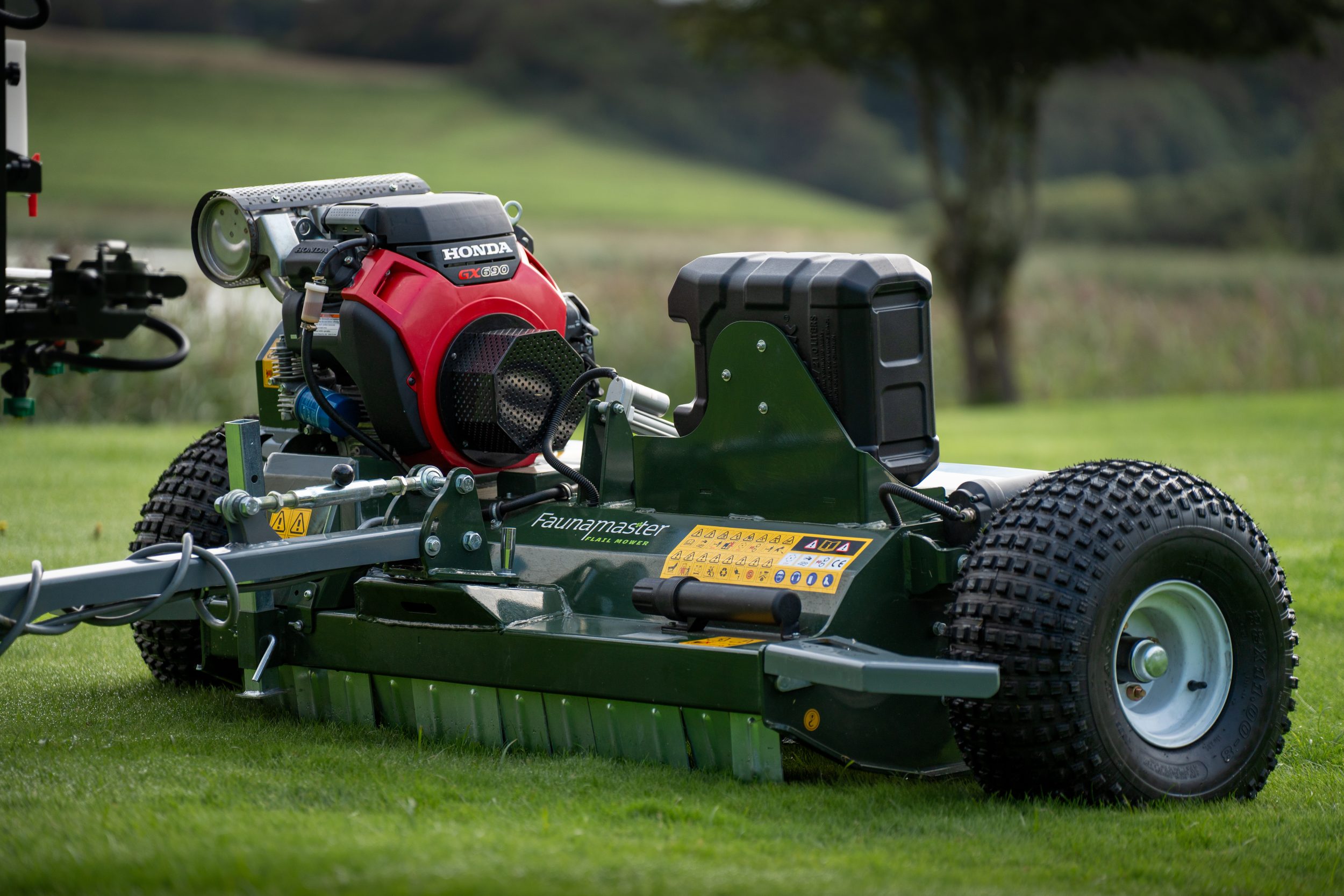 Flail mower vs rotary mower. - Faunamaster.com